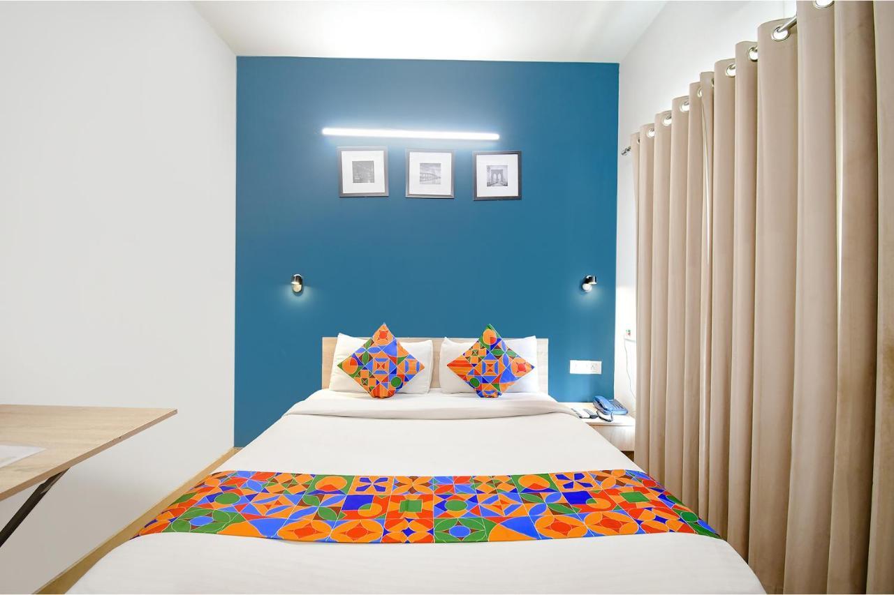 Fabhotel Silverkey Колката Екстериор снимка